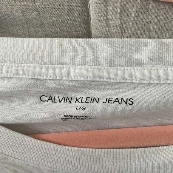 Calvin Klein crop - Picture 3 of 4